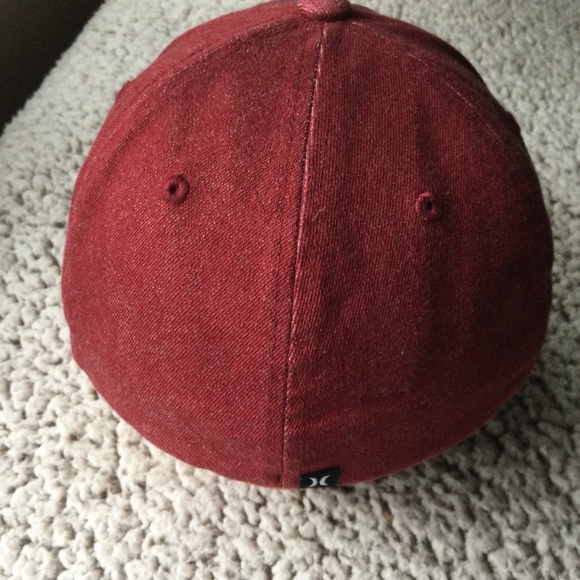 Hurley Cotton/Polyester Blend Fitted Cap/Hat - Picture 2 of 3